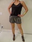Shorts em Moleton Bordado em Pedras
